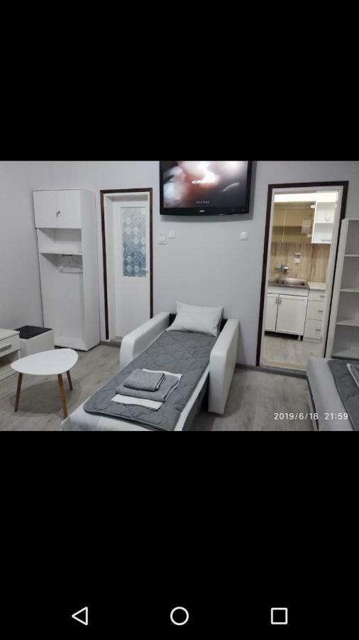 Apartmani Pinokio Ni المظهر الخارجي الصورة